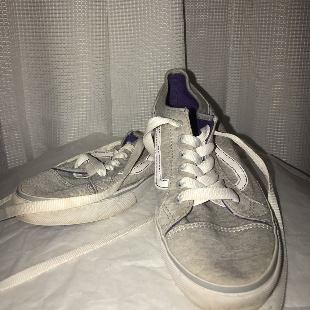 Vans - Picture 3 of 3